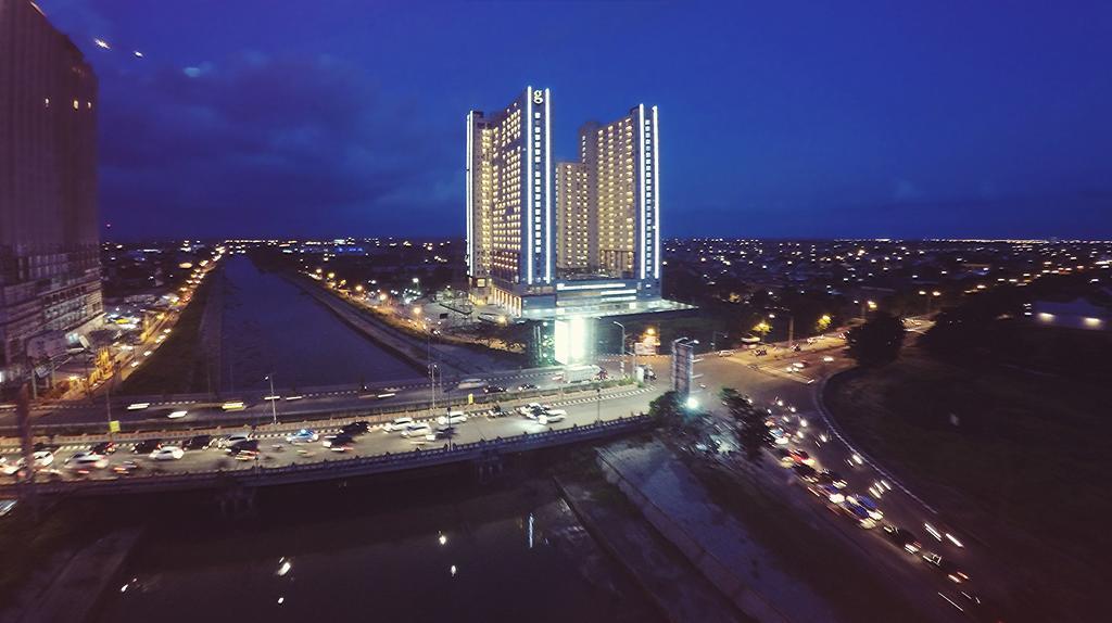 Hotel Gunawangsa Merr Surabaya Kültér fotó