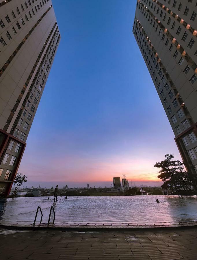 Hotel Gunawangsa Merr Surabaya Kültér fotó